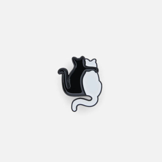 Lovely Cat Couple Pin